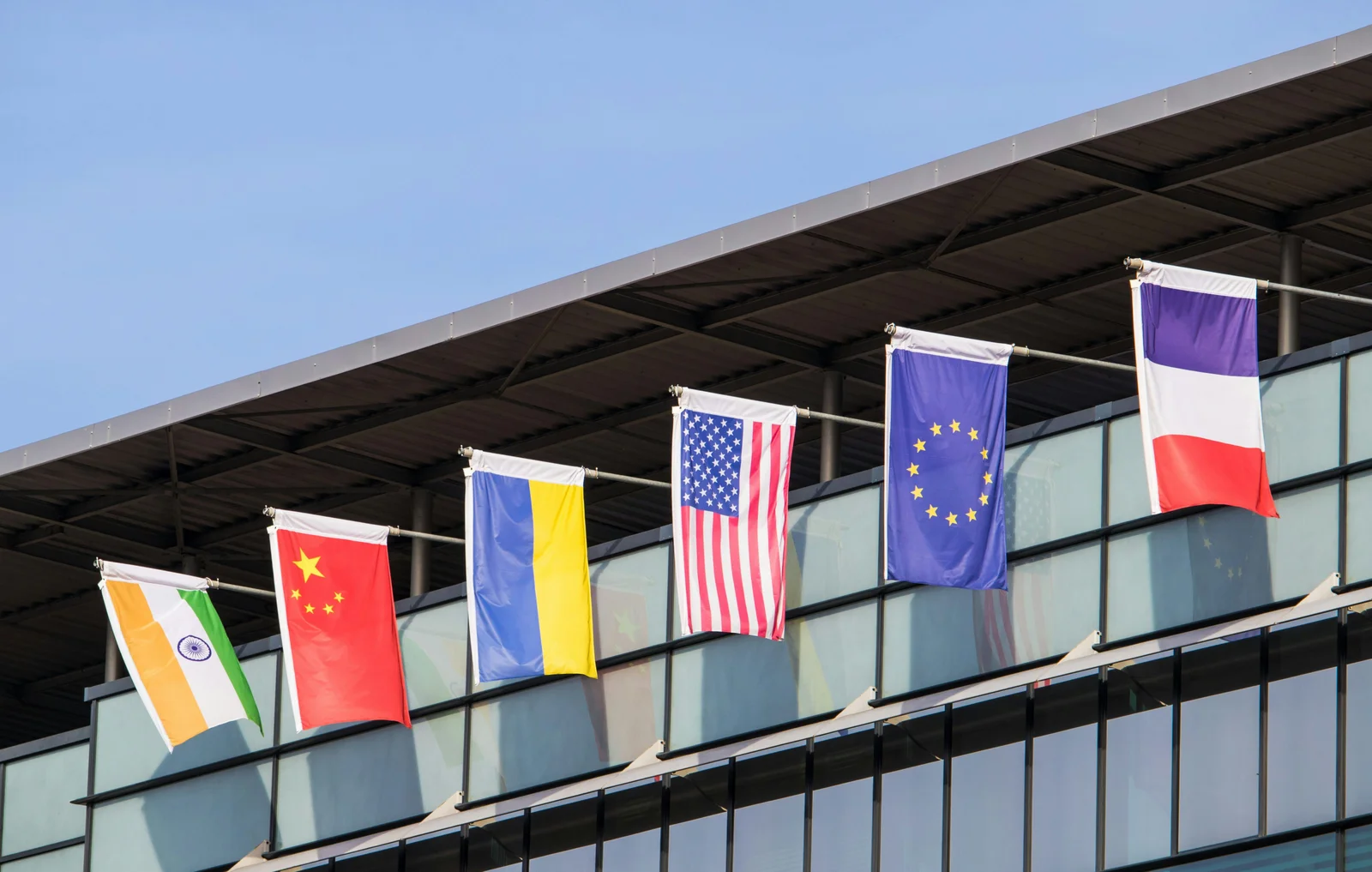 Europe, Wake Up: Why We Must Become Digitally Independent from the USA